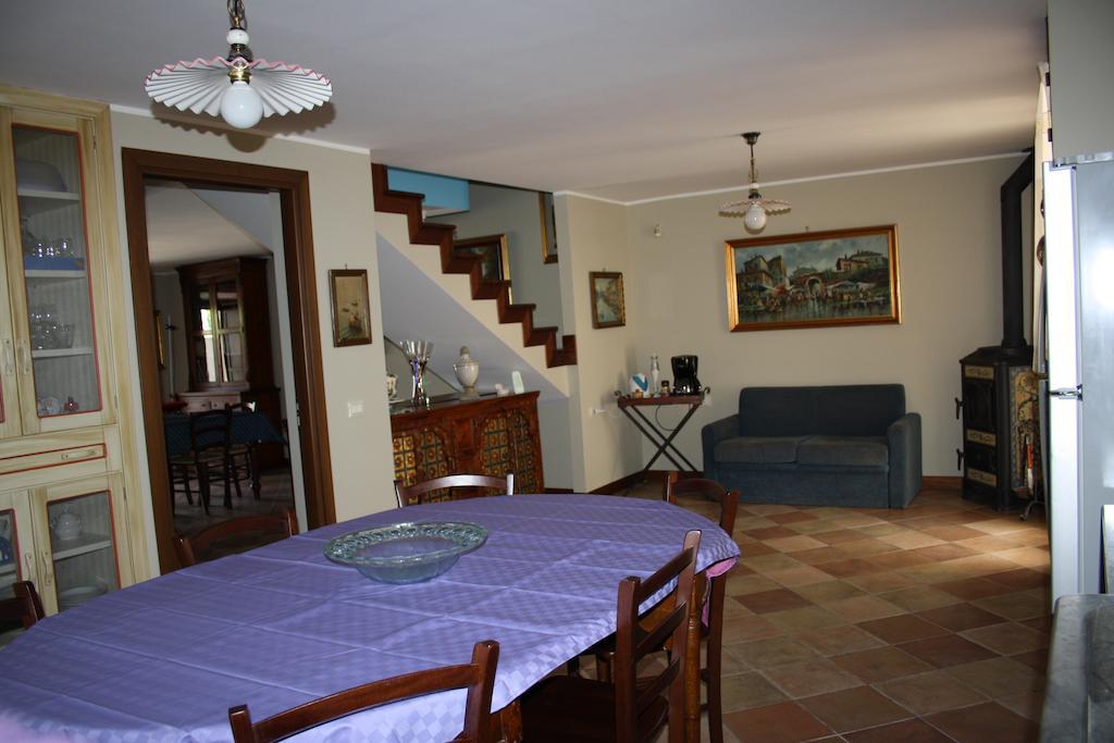 Dal Barone Vincenti Villa อิโซลา เดลเล เฟมมิเน ภายนอก รูปภาพ