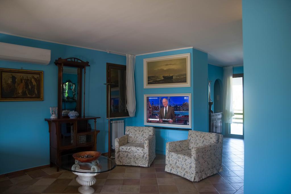 Dal Barone Vincenti Villa อิโซลา เดลเล เฟมมิเน ภายนอก รูปภาพ