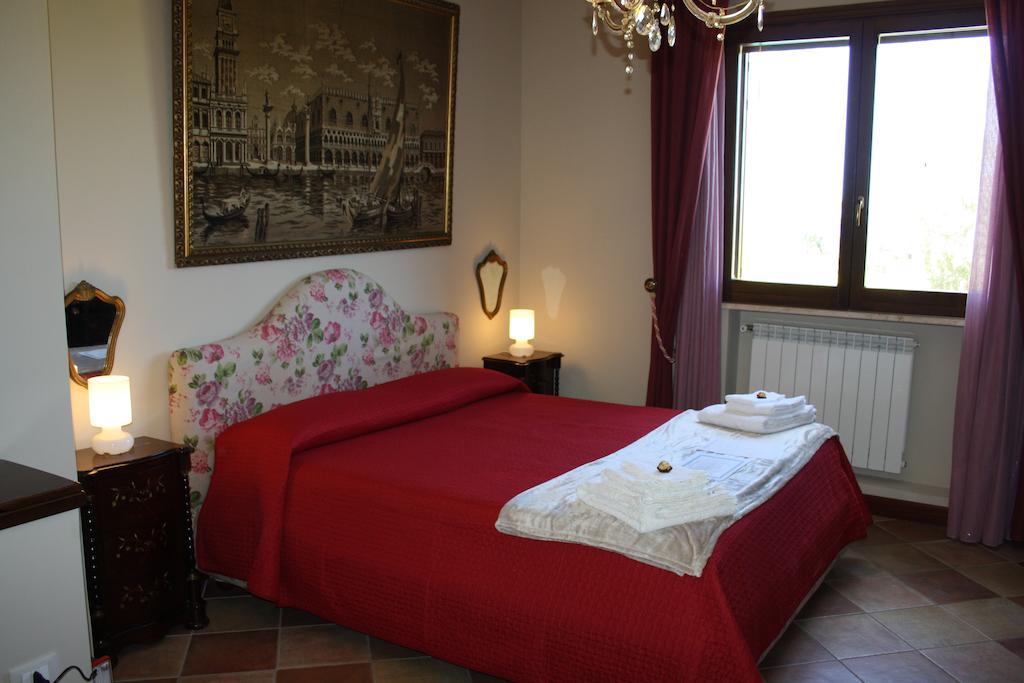 Dal Barone Vincenti Villa อิโซลา เดลเล เฟมมิเน ภายนอก รูปภาพ