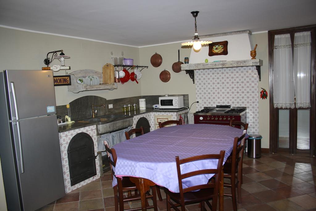 Dal Barone Vincenti Villa อิโซลา เดลเล เฟมมิเน ภายนอก รูปภาพ